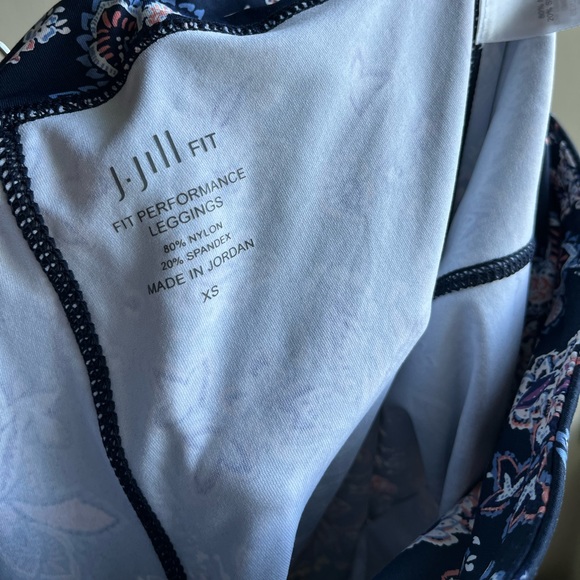 J. Jill fit performance floral print leggings - Picture 7 of 7